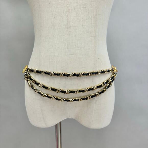 Gold braided chain and faux leather layered chain belt Medallion detail Size‎ XS
